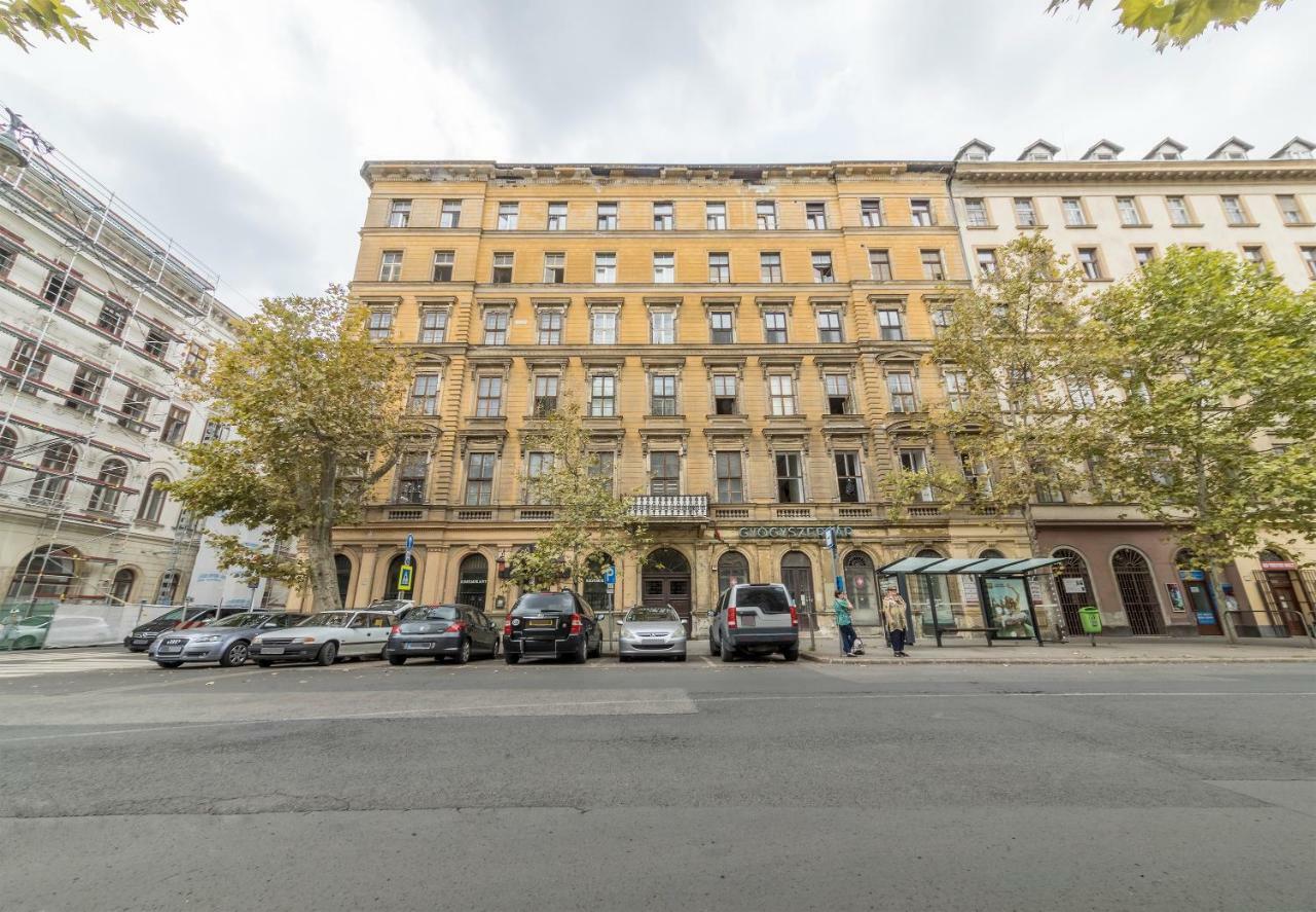 Atlanta Apartment Is In The Heart Of Budapest Kültér fotó