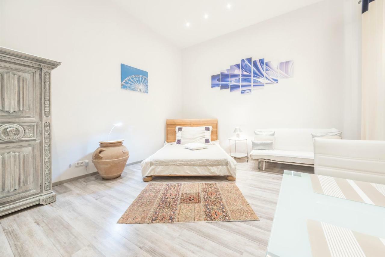 Atlanta Apartment Is In The Heart Of Budapest Kültér fotó