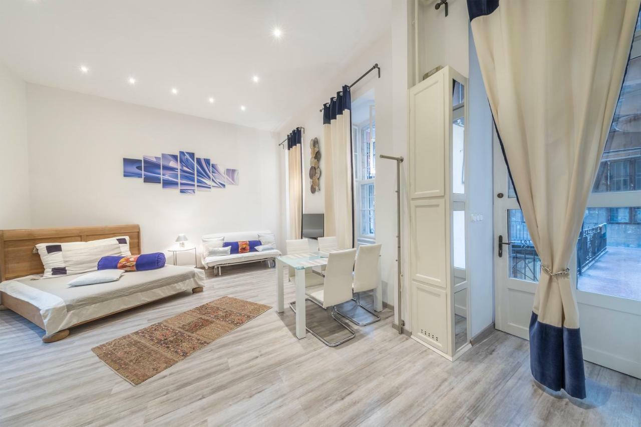Atlanta Apartment Is In The Heart Of Budapest Kültér fotó