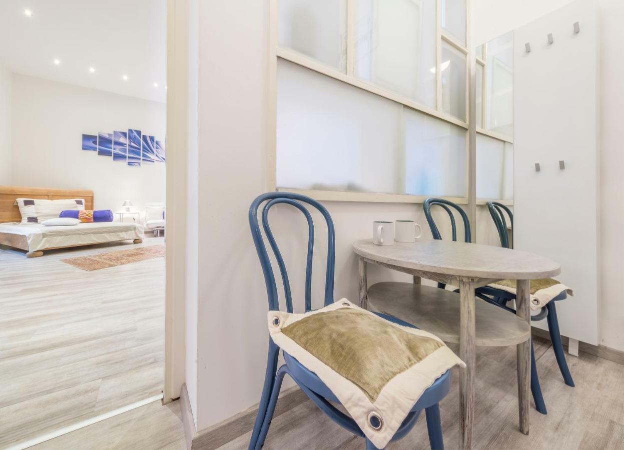 Atlanta Apartment Is In The Heart Of Budapest Kültér fotó